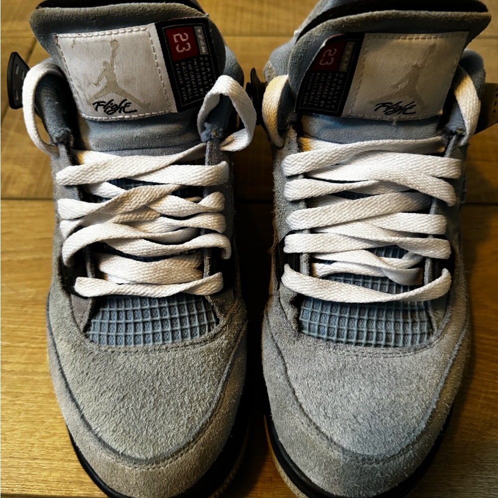 Air Jordan 4 Retro- University Blue